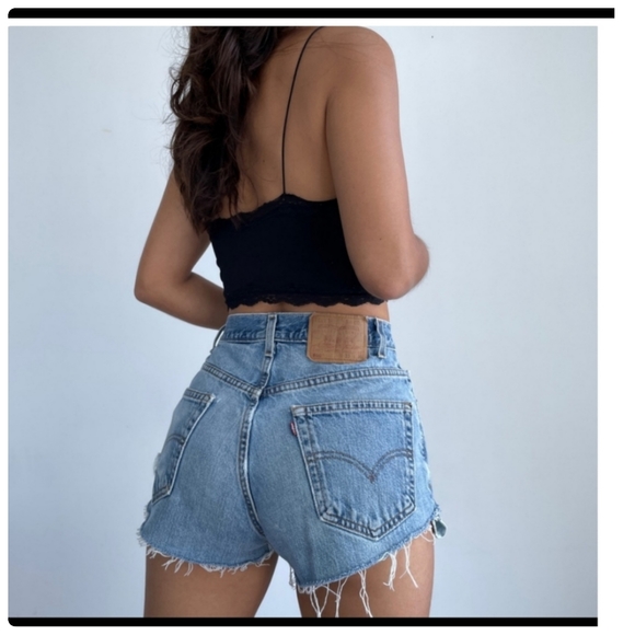 Vintage Levi’s 505 High Rise Distressed shorts Size W36● - Picture 1 of 9